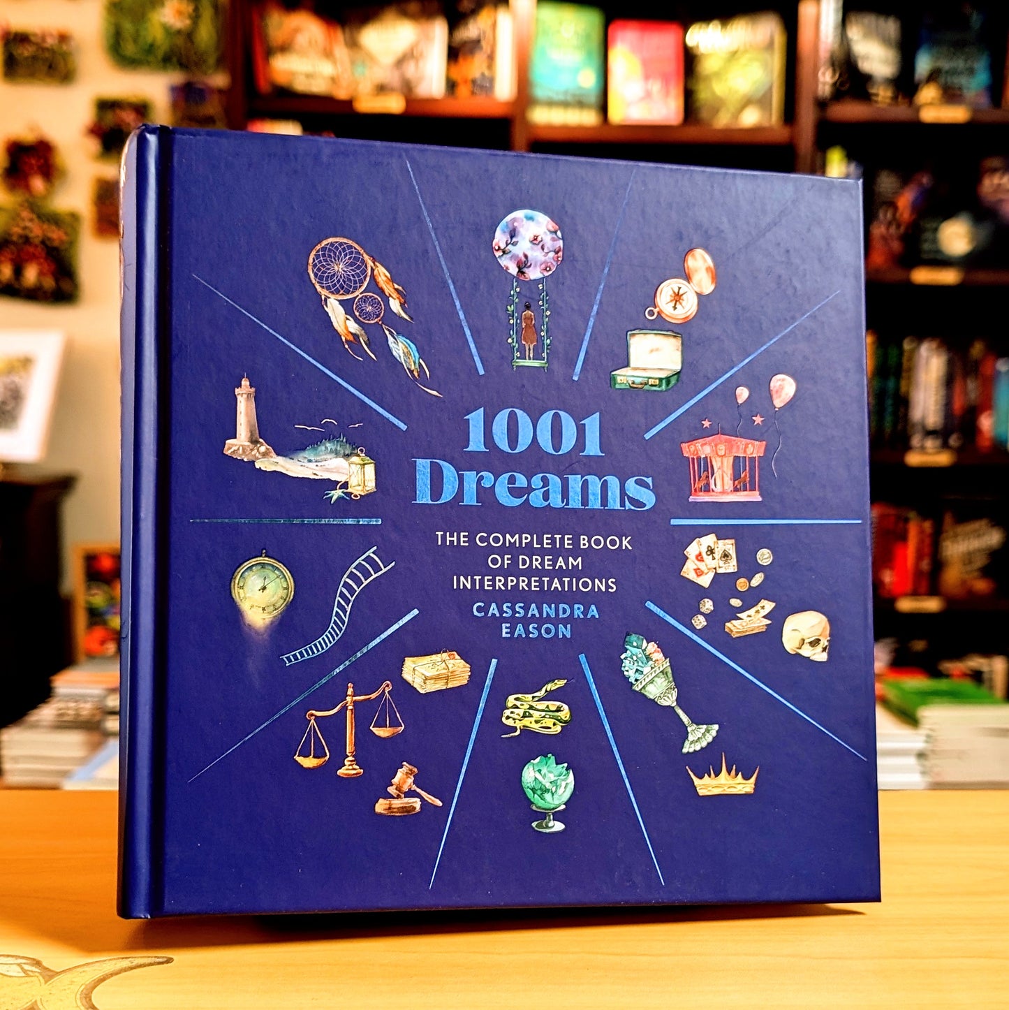 1001 Dreams: The Complete Book of Dream Interpretations – A Dream Dictionary (1001 Series)