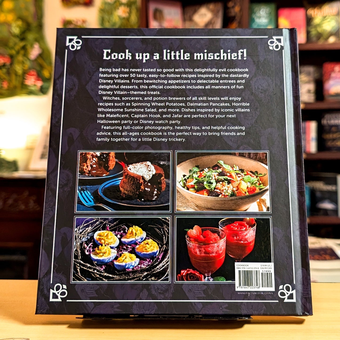 Disney Villains: Devilishly Delicious Cookbook