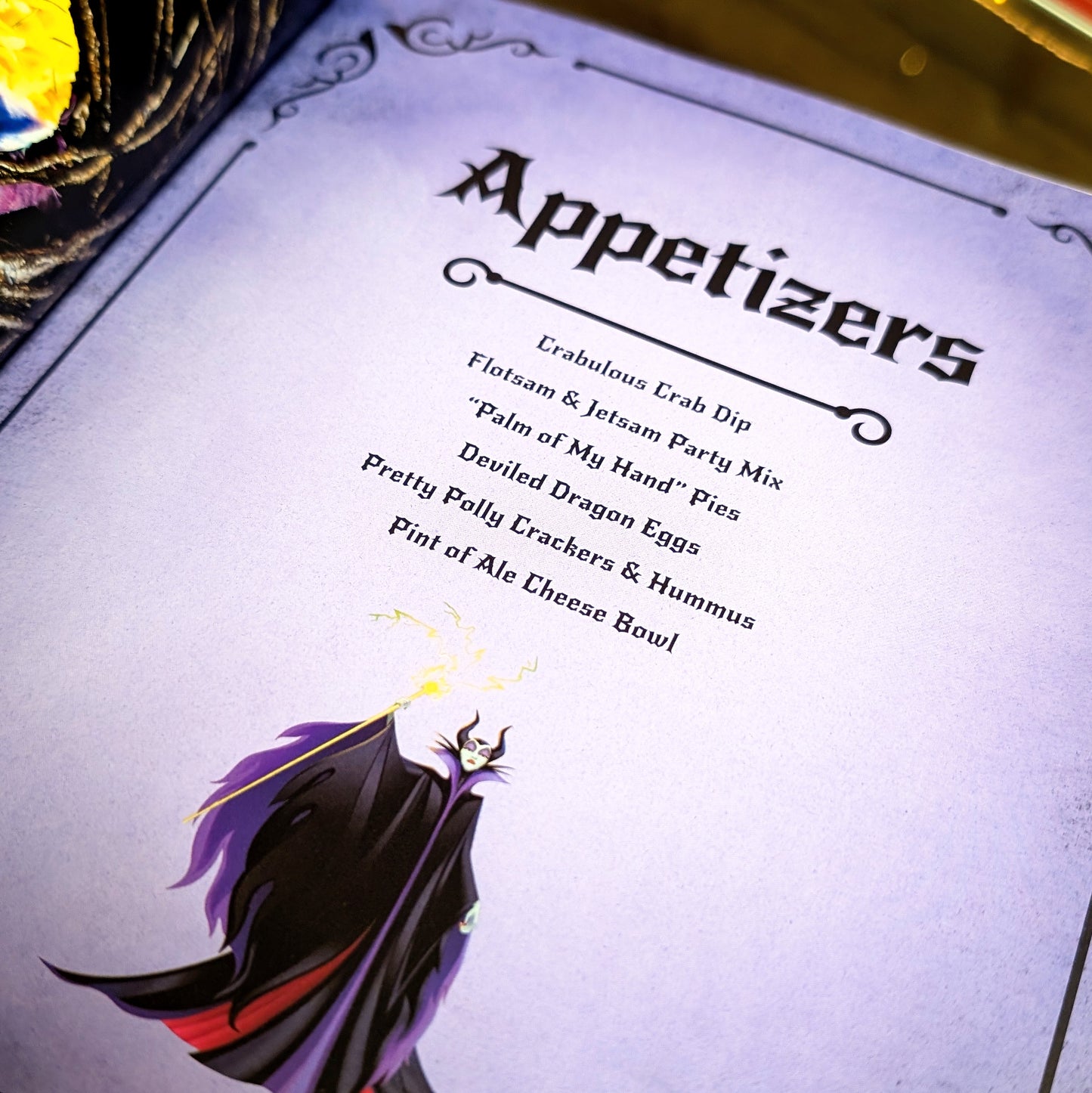 Disney Villains: Devilishly Delicious Cookbook