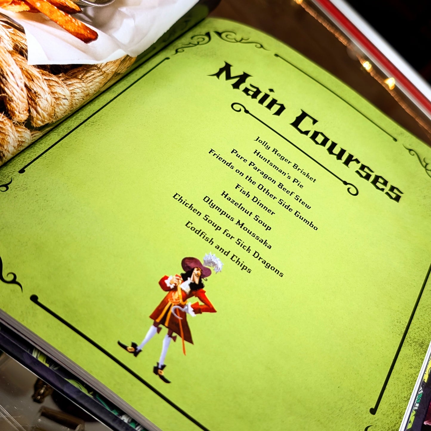 Disney Villains: Devilishly Delicious Cookbook