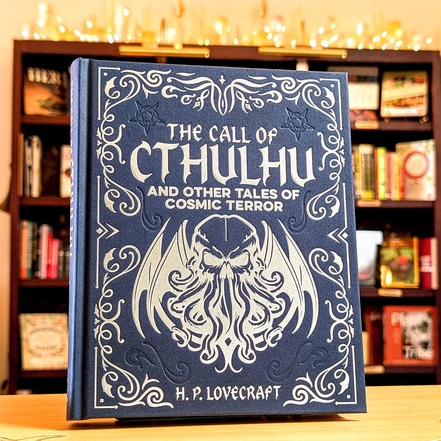 The Call of Cthulhu and Other Tales of Cosmic Terror (Arcturus Gilded Classics)