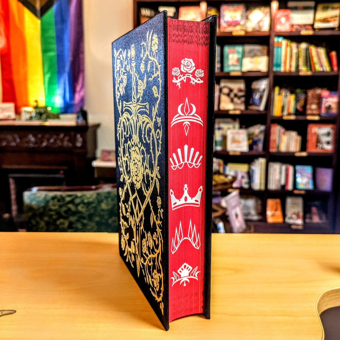 Lightlark: Collector's Edition (the Lightlark Saga Book 1): Volume 1