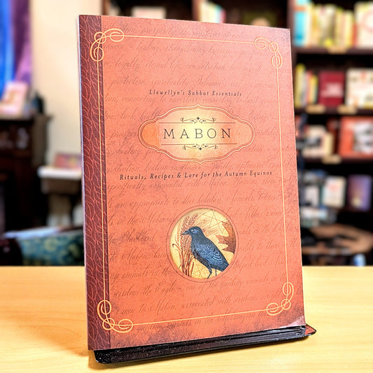 Mabon: Rituals, Recipes & Lore for the Autumn Equinox (Llewellyn's Sabbat Essentials, 5)