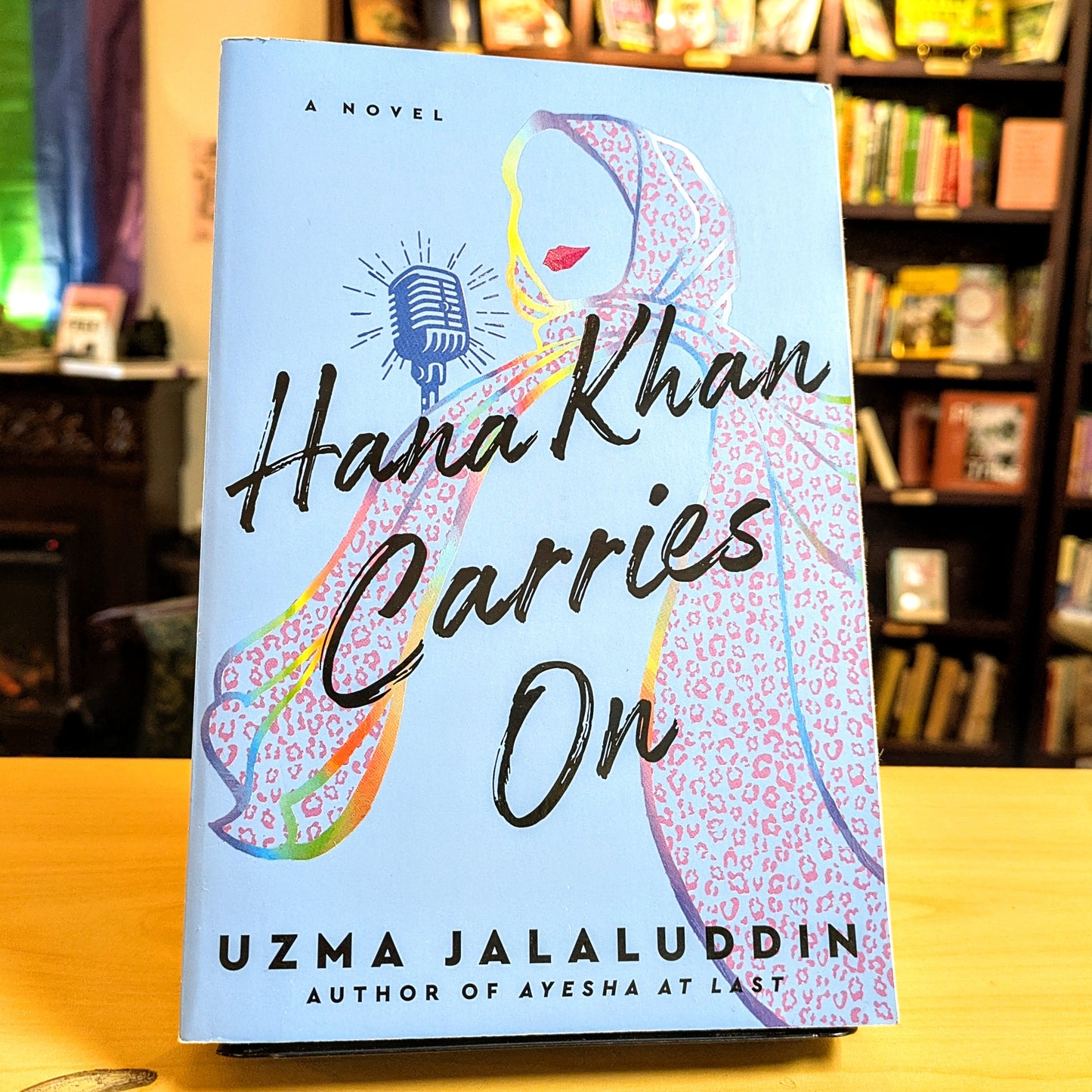 Hana Khan Carries on