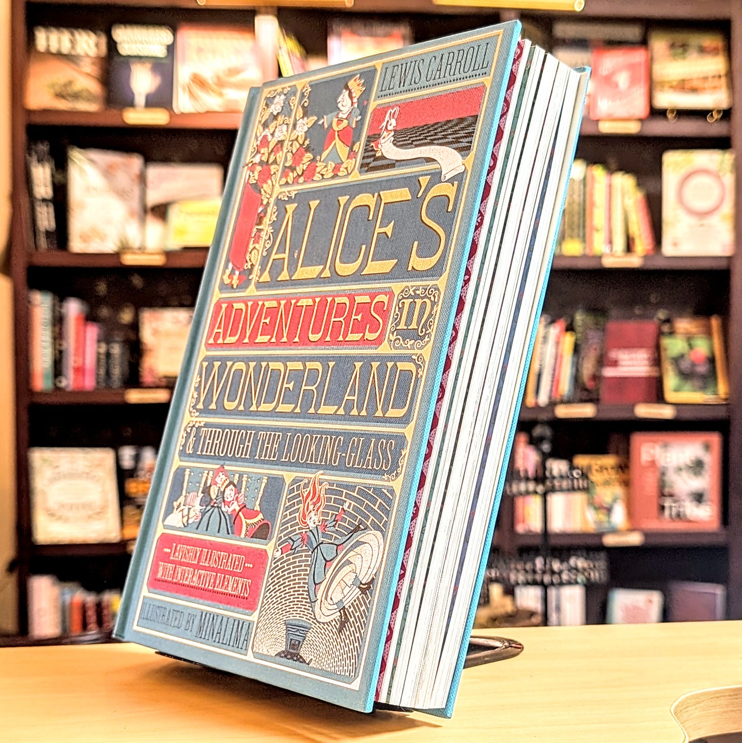 Alice's Adventures in Wonderland (Minalima Edition): (Illustrated with Interactive Elements)