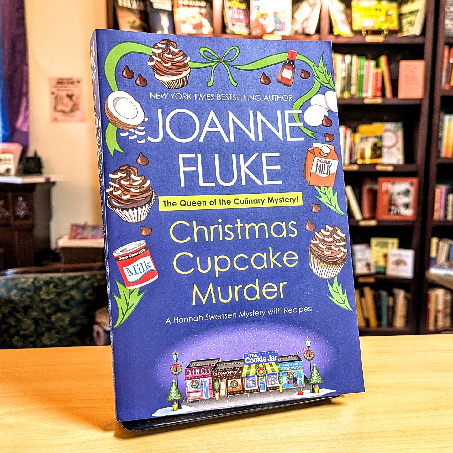 Christmas Cupcake Murder: A Festive  & Delicious Christmas Cozy Mystery