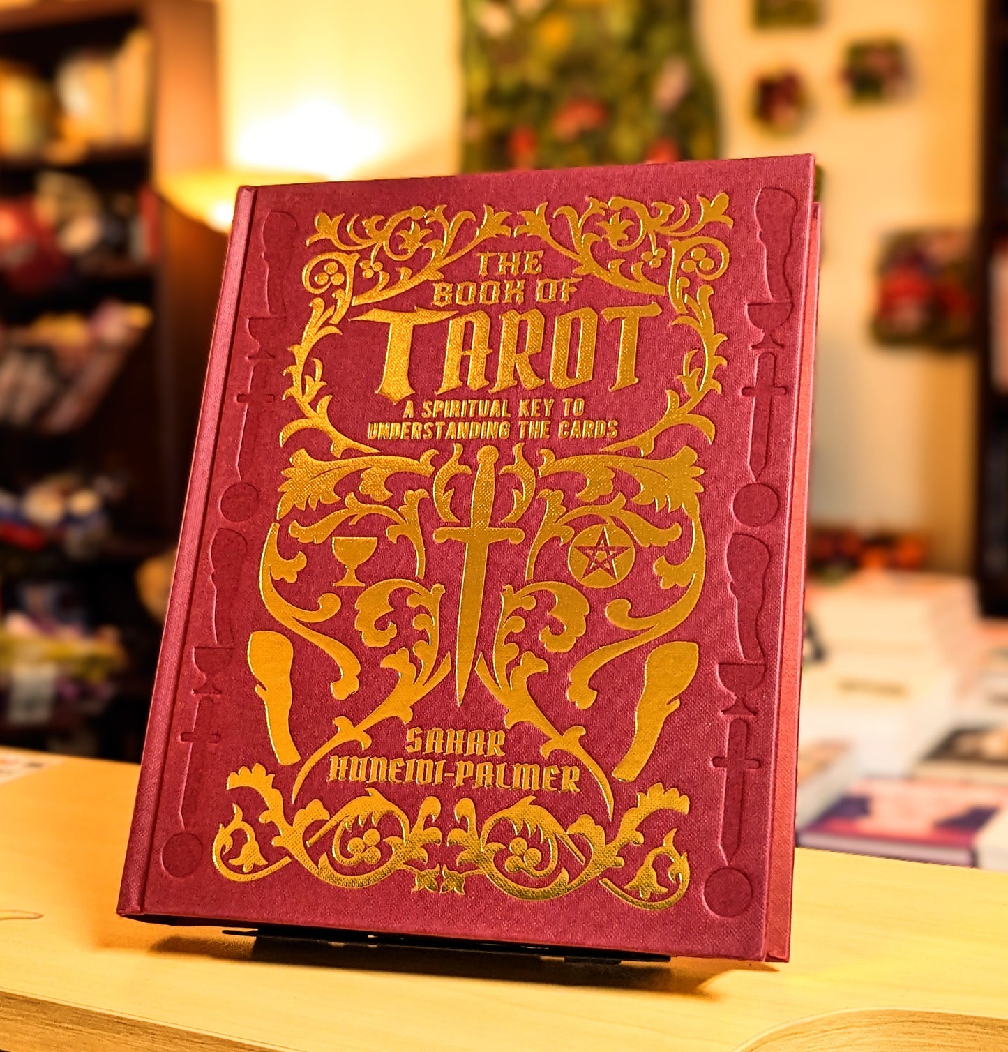 The Book of Tarot: A Spiritual Key to Understanding the Cards (Mystic Archives)