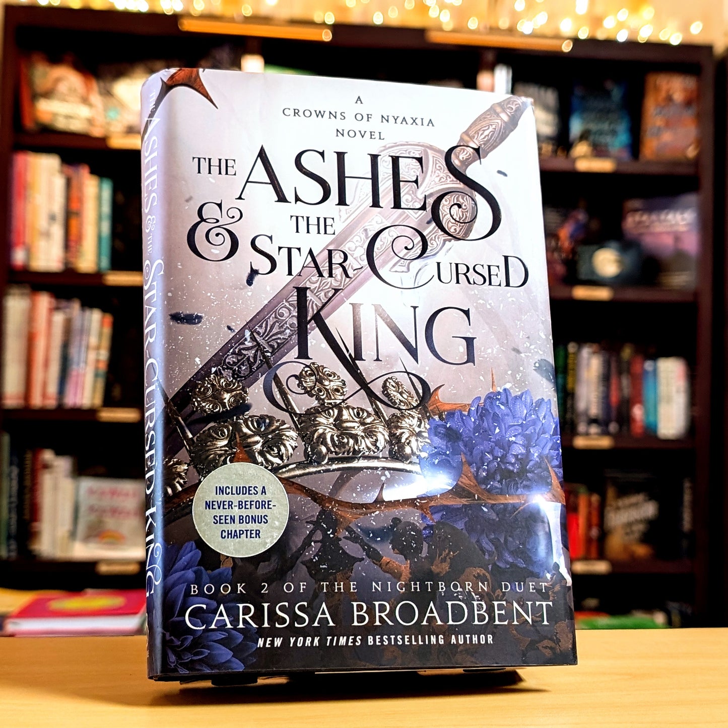 The Ashes & the Star-Cursed King: Book 2 of the Nightborn Duet (Crowns of Nyaxia, 2)