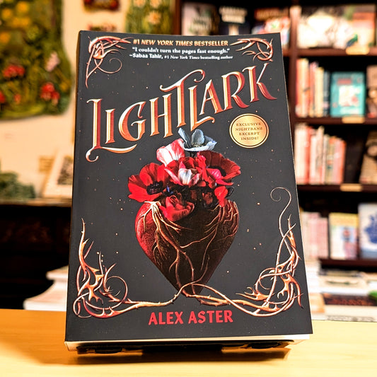 Lightlark (the Lightlark Saga Book 1): Volume 1