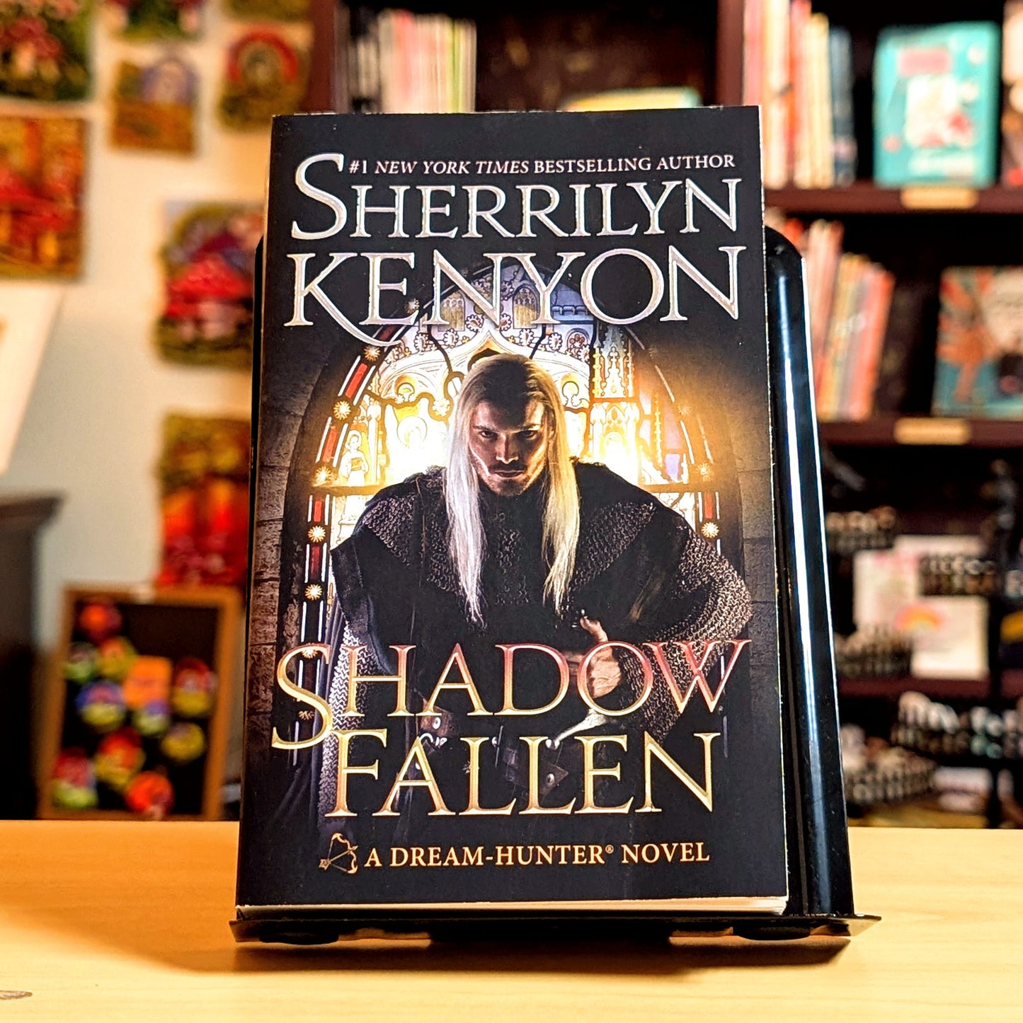 Shadow Fallen: A Dream-Hunter Novel (Dream-Hunter Novels, 5)