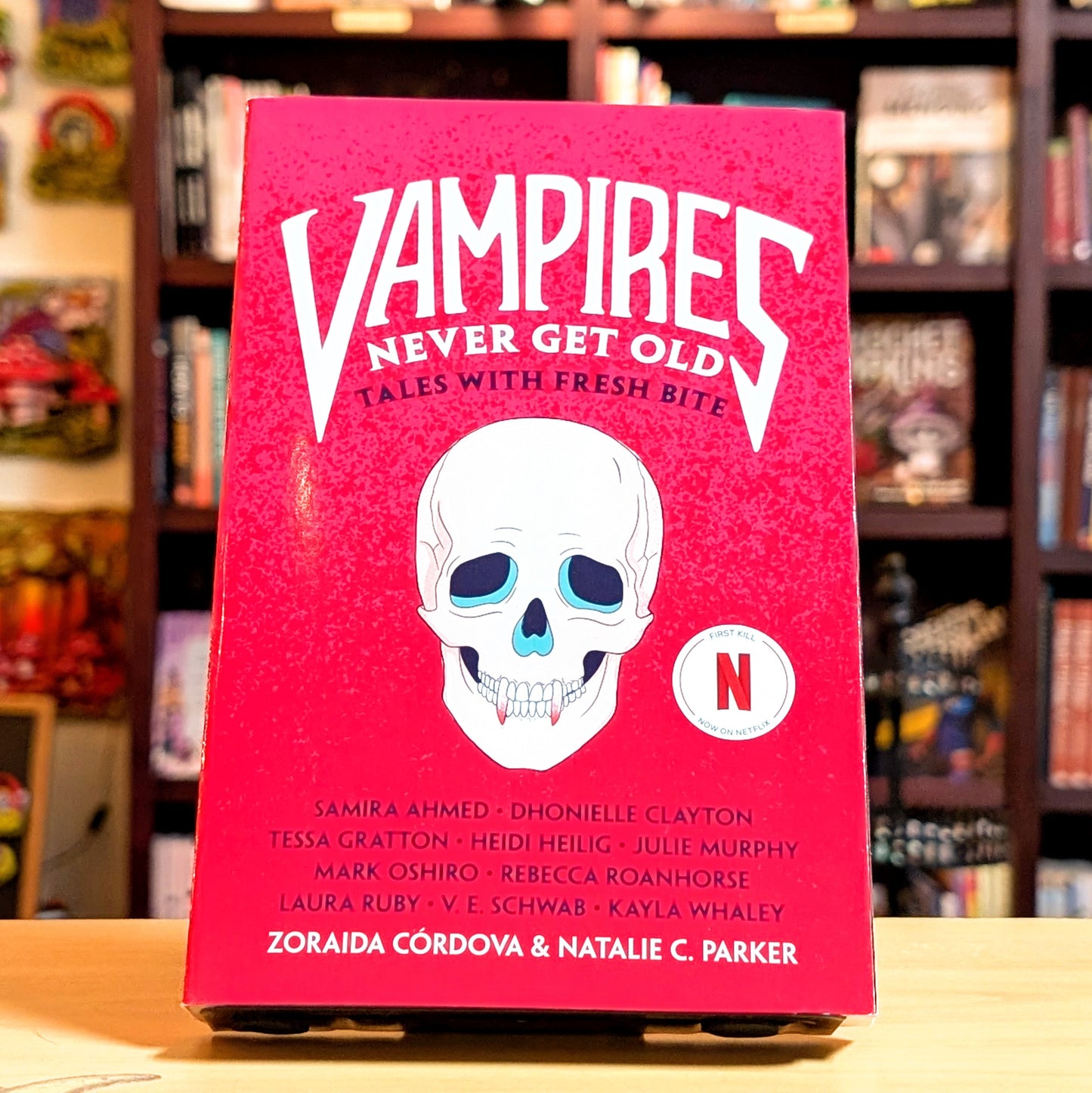 Vampires Never Get Old (Untold Legends, 1)