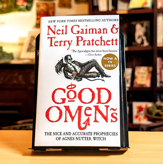 Good Omens: The Nice and Accurate Prophecies of Agnes Nutter, Witch (Cover may vary)