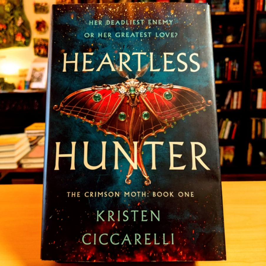 Heartless Hunter: The Crimson Moth: Book 1