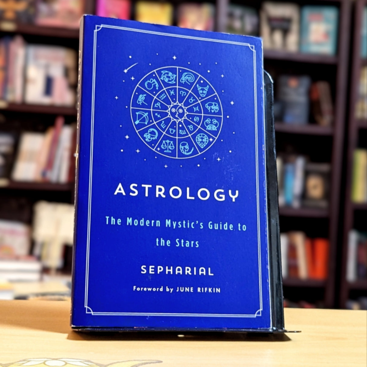 Astrology (The Modern Mystic Library)