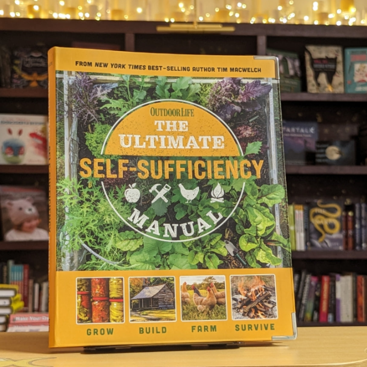 The Ultimate Self-Sufficiency Manual: (200+ Tips for Living Off the Grid, for the Modern Homesteader, New For 2020, Homesteading, Shelf Stable Foods, Sustainable Energy, Home Remedies)