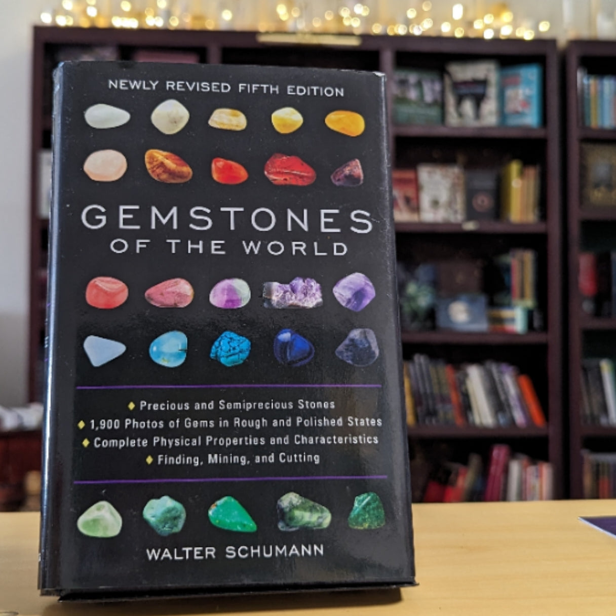 Gemstones of the World: Newly Revised Fifth Edition