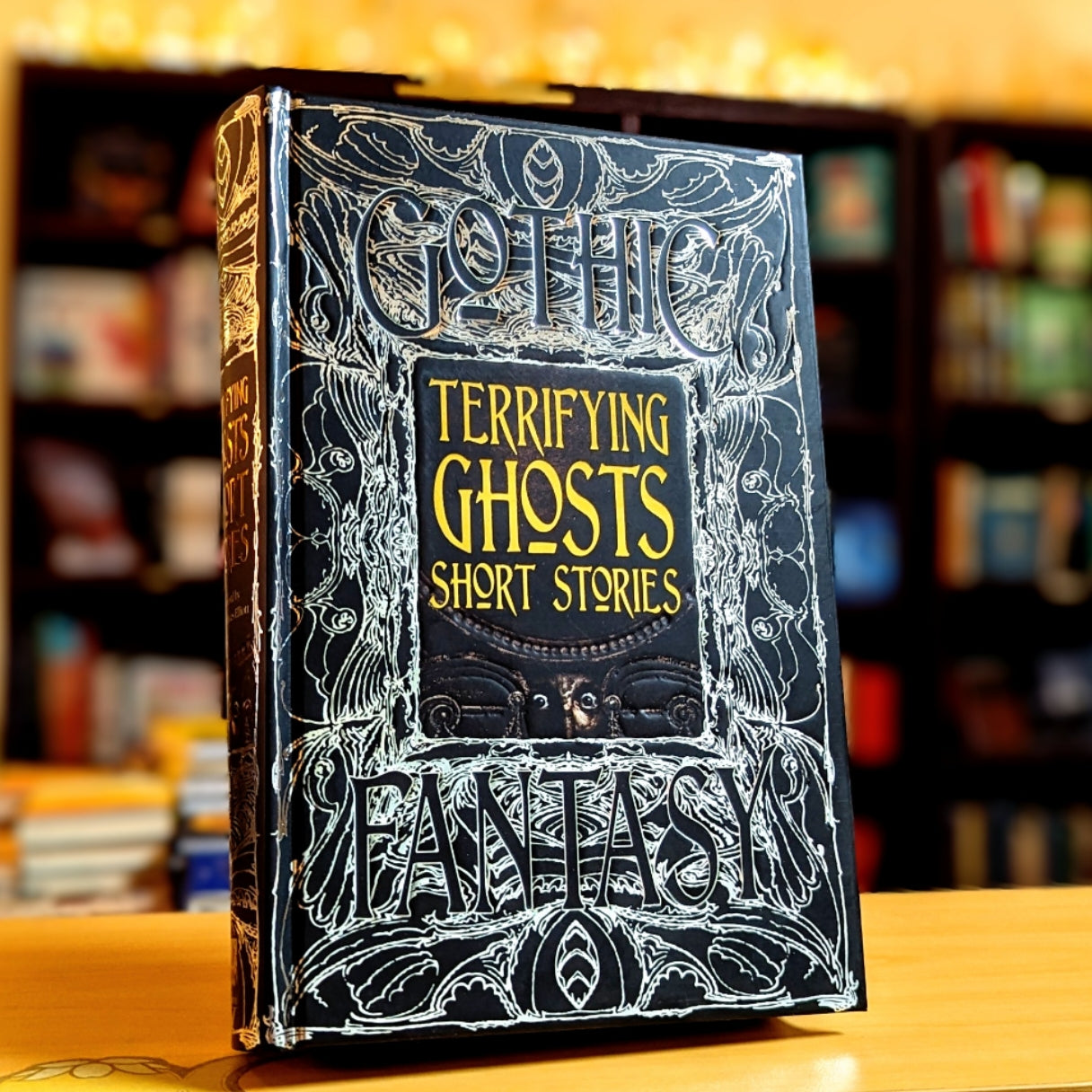 Gothic Fantasy: Terrifying Ghosts Short Stories