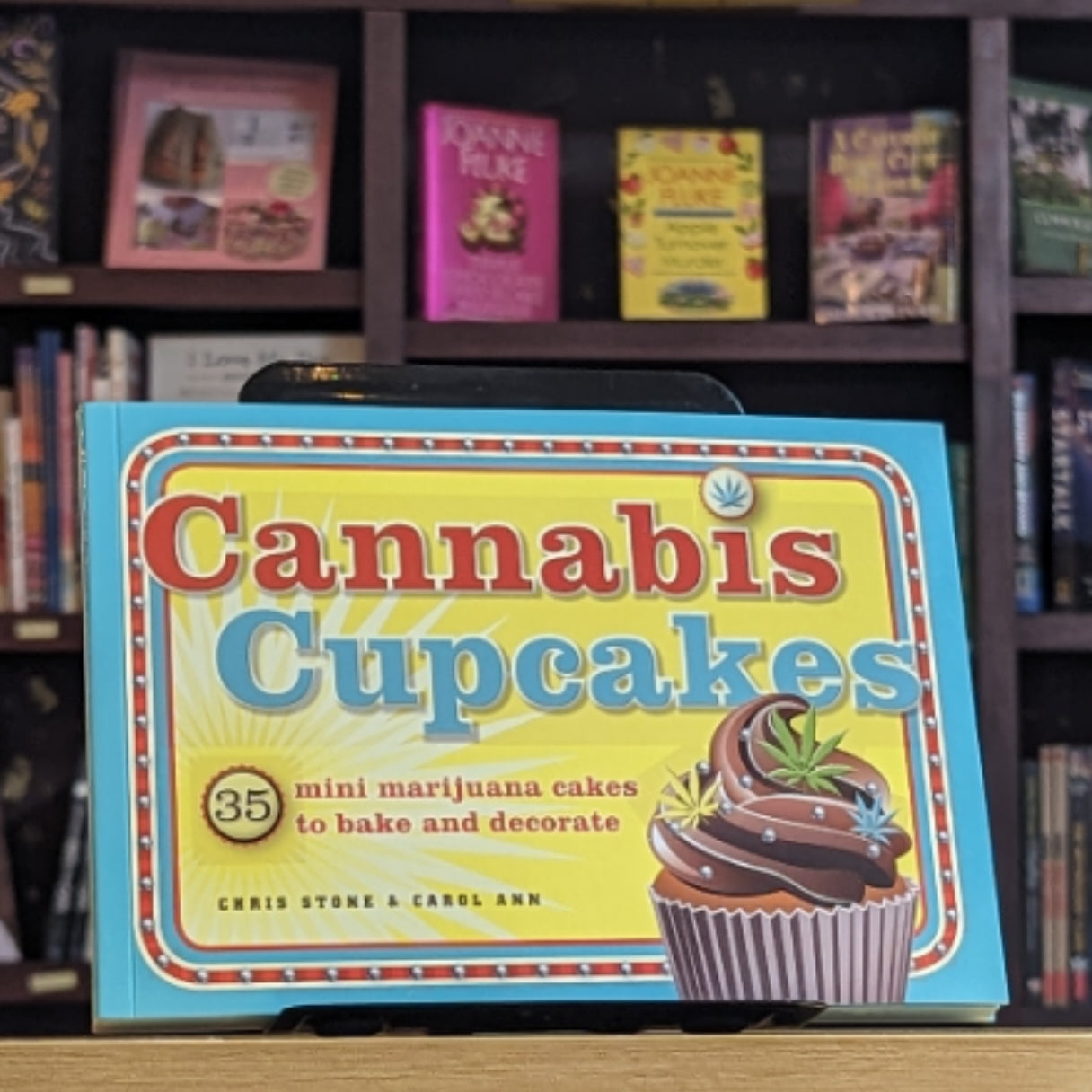 Cannabis Cupcakes: 35 Mini Marijuana Cakes to Bake and Decorate