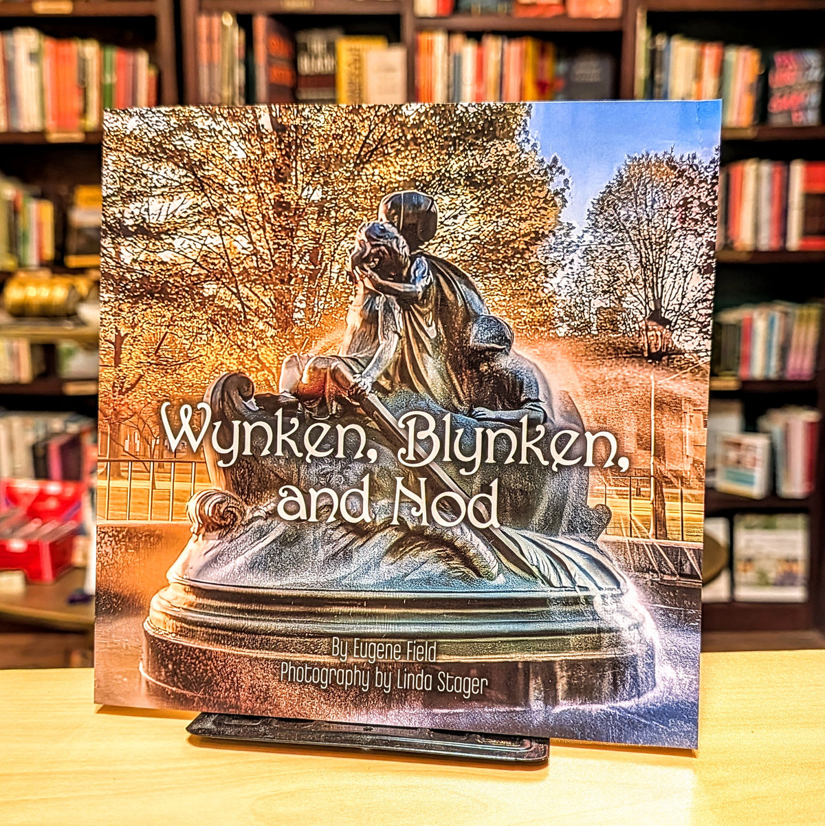 Wynken, Blynken, & Nod