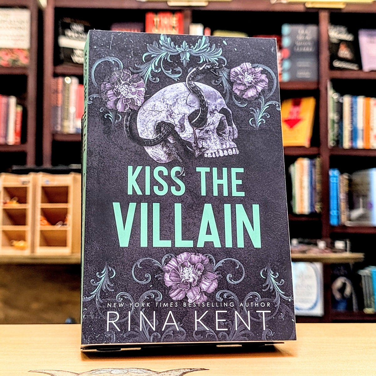 Kiss the Villain
