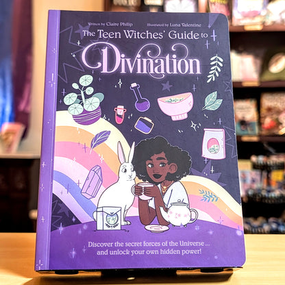 THE TEEN WITCHES' GUIDE TO DIVINATION