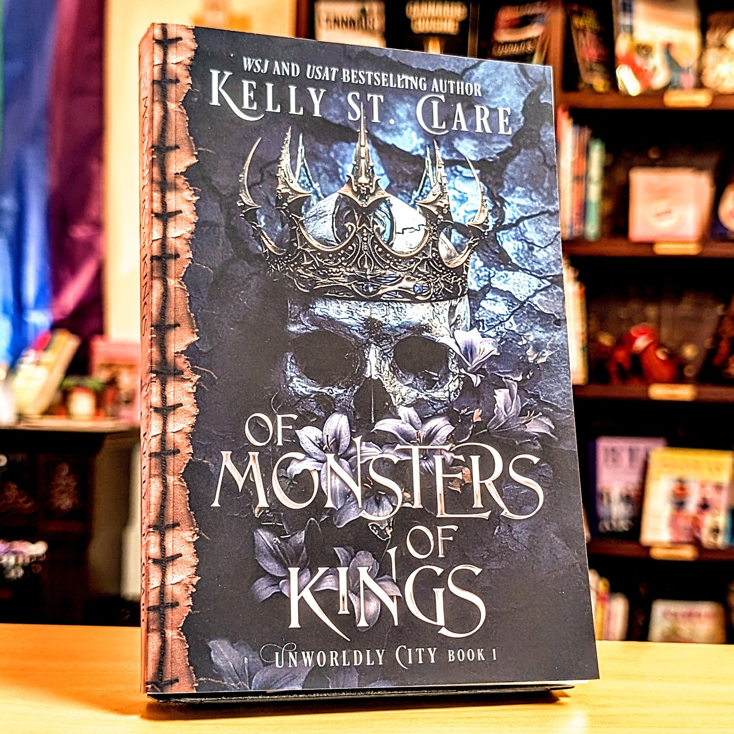 Of Monsters Of Kings (Unworldly City)