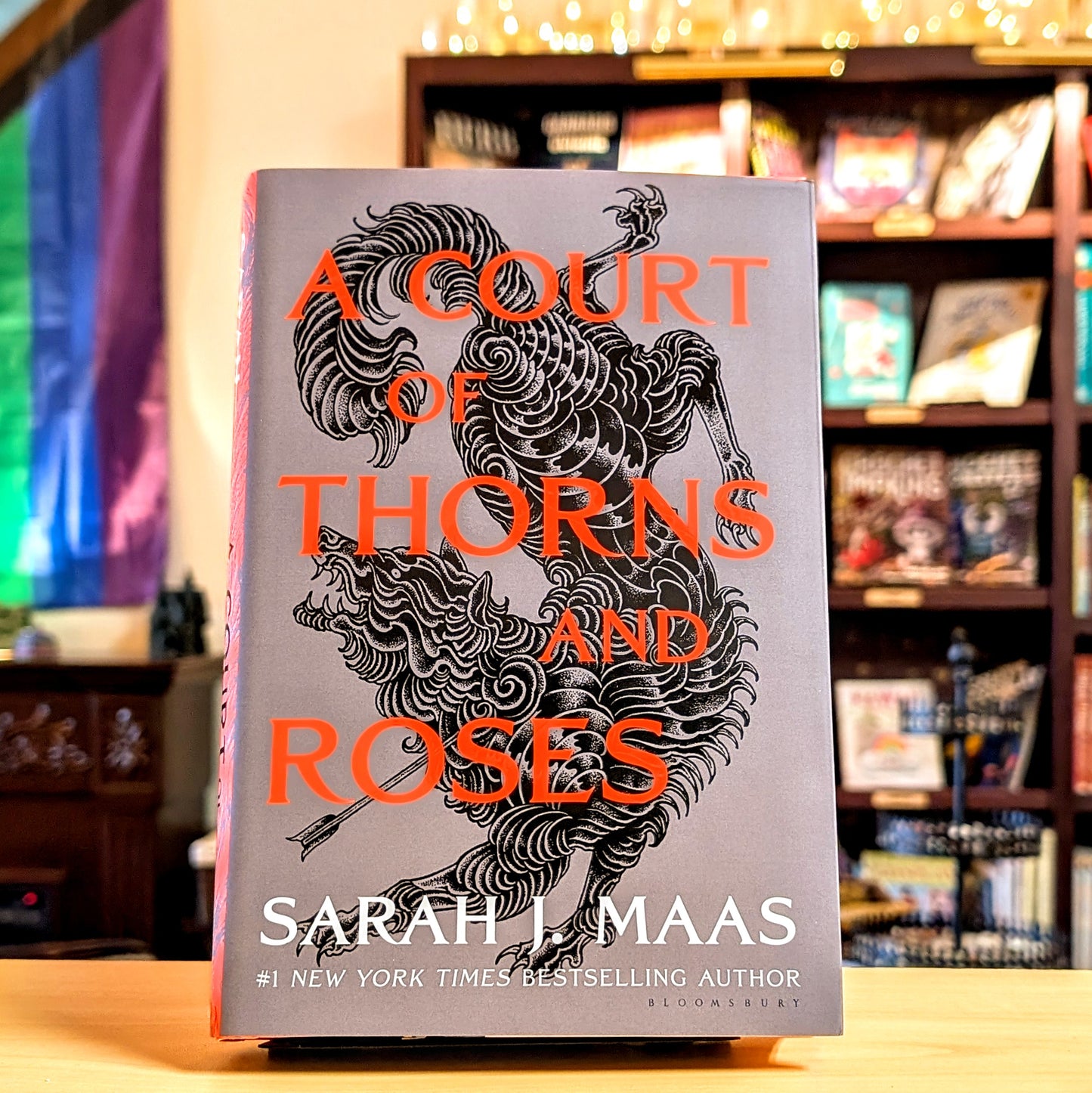 A Court of Thorns and Roses (A Court of Thorns and Roses, 1)