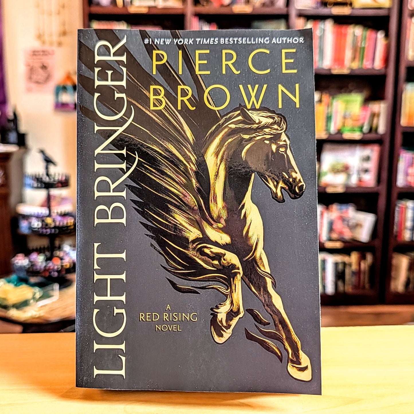 Light Bringer: A Red Rising Novel (Red Rising Series)