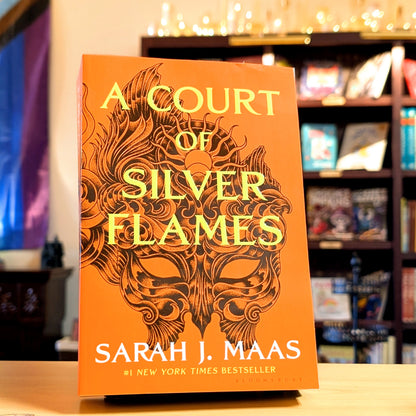 A Court of Silver Flames (A Court of Thorns and Roses, 5)