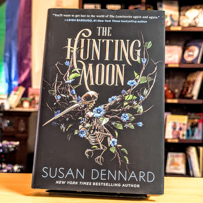 The Hunting Moon (Luminaries, 2)